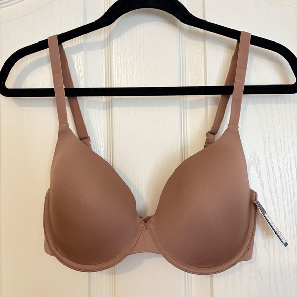 GapBody Everyday TShirt Bra Smooth Micro Fabric Memory Foam Cups Nude 34DD NWT - Picture 8 of 8